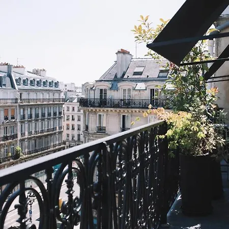 National Des Arts Et Metiers Otel 4*