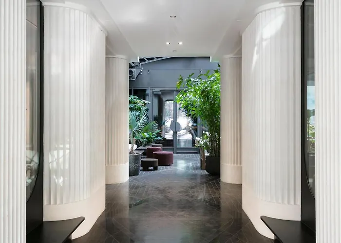 National Des Arts Et Metiers Отель 4*