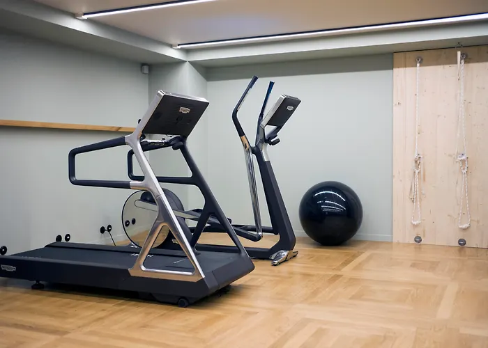 Отель National Des Arts Et Metiers 4*