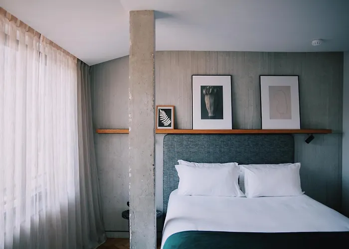 National Des Arts Et Metiers Отель 4*